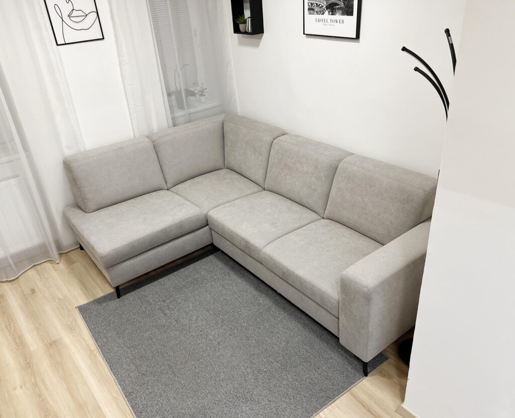 L-ková sedačka s rozkladom a úložným priestorom